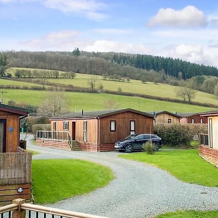Clun Valley Lodges Clunton Exterior photo
